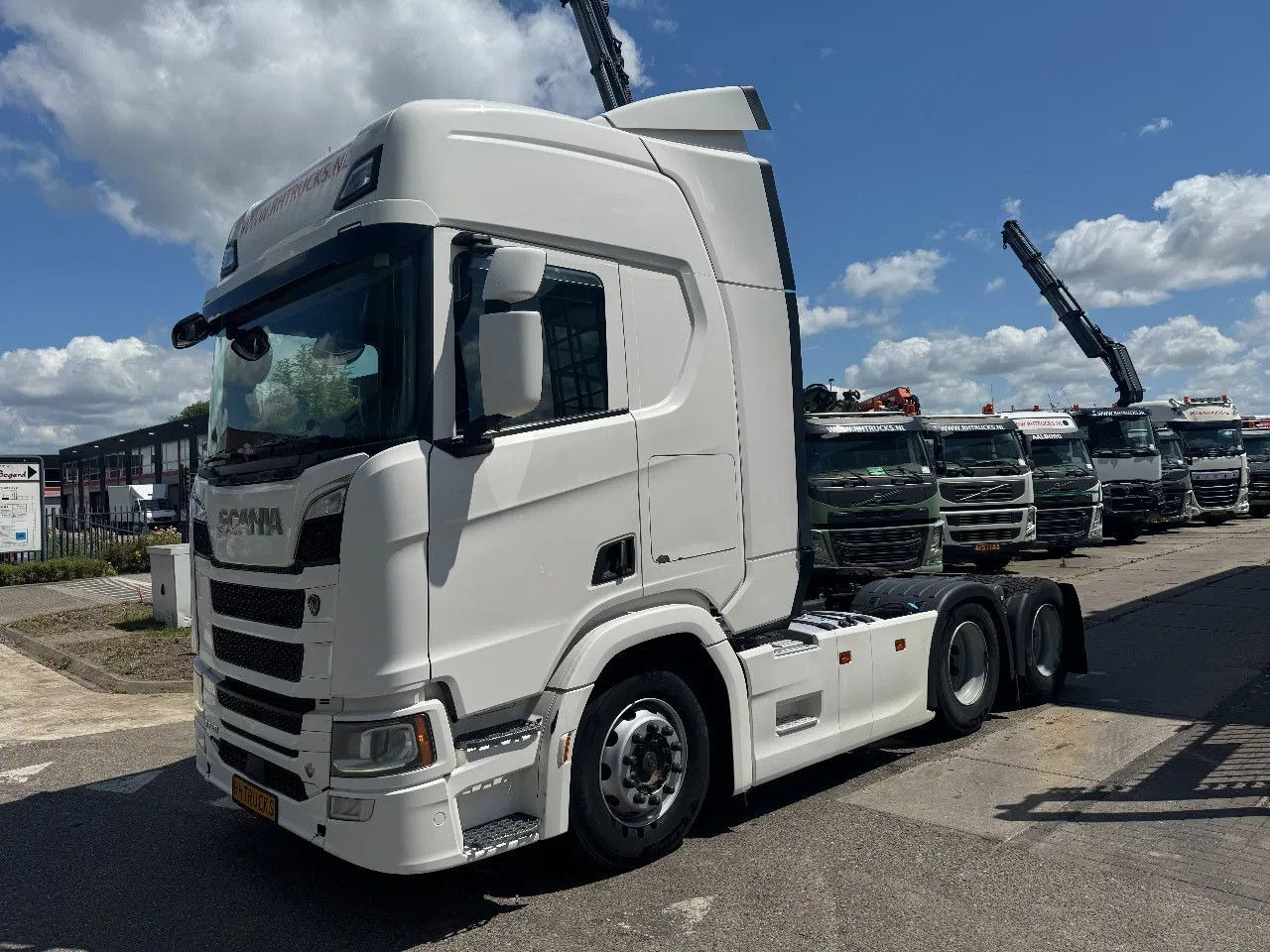 Scania R520 V8 NGS 6X4 EURO 6 - Tractor unit: picture 1 Scania R520 V8 NGS 6X4 EURO 6 - Tractor unit: picture 1
