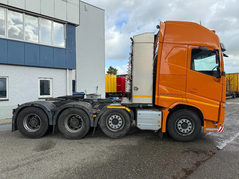Volvo FH 540, 8X4, 490049 KM, INTARDER TUV 30-06-2026 - Tractor unit: picture 5 Volvo FH 540, 8X4, 490049 KM, INTARDER TUV 30-06-2026 - Tractor unit: picture 5