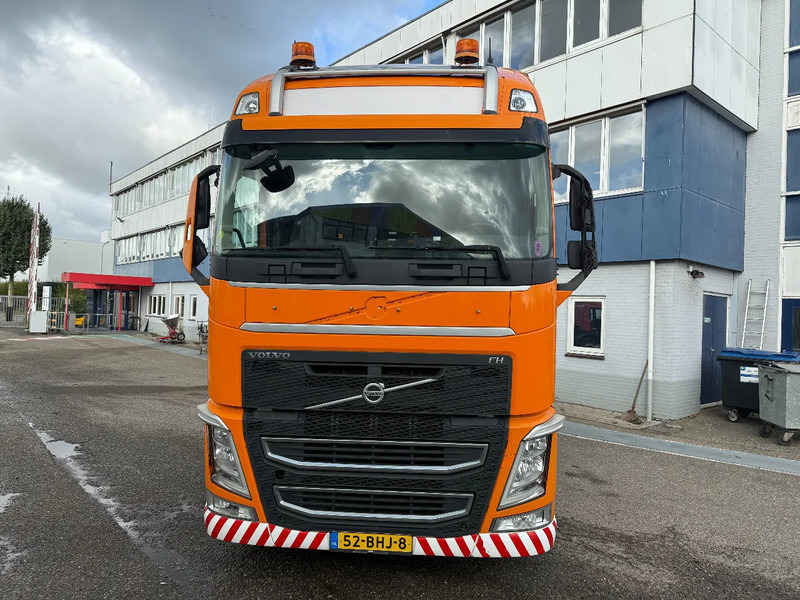 Volvo FH 540, 8X4, 490049 KM, INTARDER TUV 30-06-2026 - Tractor unit: picture 2 Volvo FH 540, 8X4, 490049 KM, INTARDER TUV 30-06-2026 - Tractor unit: picture 2
