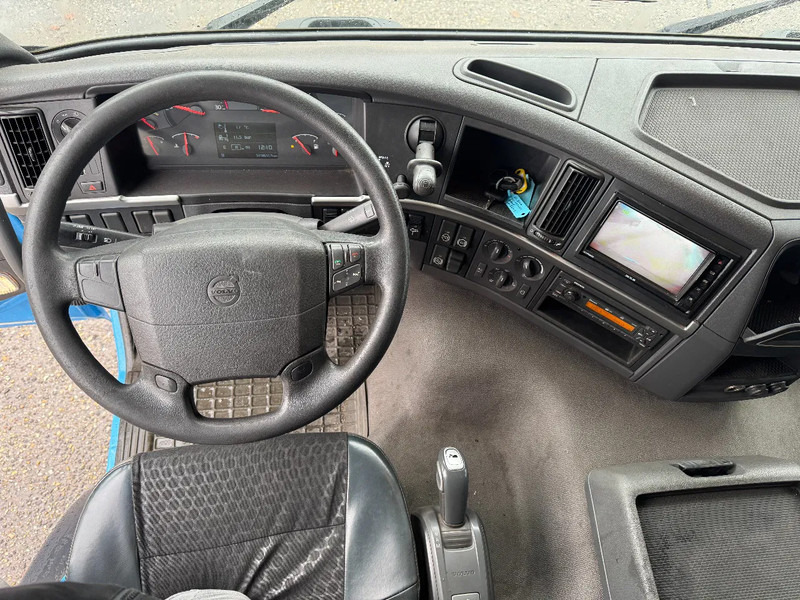 Tractor unit Volvo FM 330 4X2 EURO 5 ONLY 519.822 KM SPOILERS HOLLAND TRUCK: picture 10