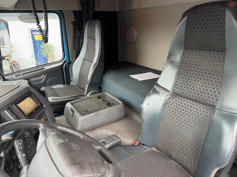 Tractor unit Volvo FM 330 4X2 EURO 5 ONLY 519.822 KM SPOILERS HOLLAND TRUCK: picture 9