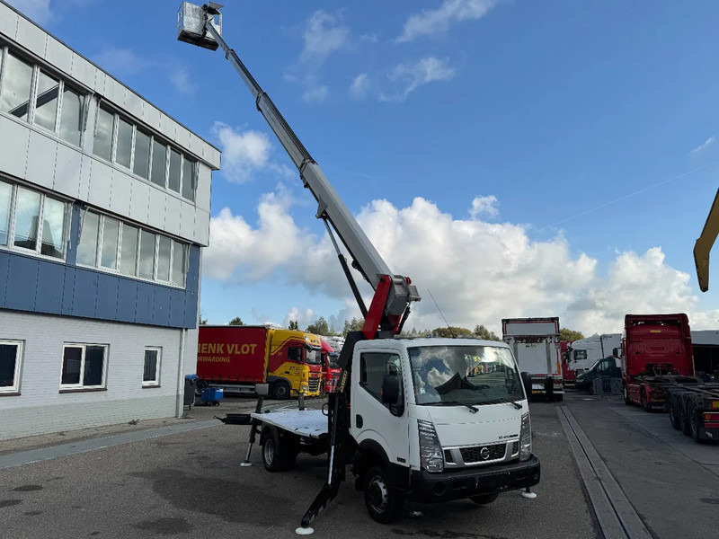 Nissan Cabstar 35.12 PALFINGER HOOGWERKER 20 METER - Van: picture 4 Nissan Cabstar 35.12 PALFINGER HOOGWERKER 20 METER - Van: picture 4