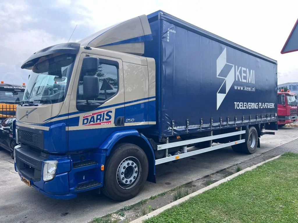 Volvo FE 250 4X2 EURO 6 - 19 TON + DHOLLANDIA - Box truck: picture 1 Volvo FE 250 4X2 EURO 6 - 19 TON + DHOLLANDIA - Box truck: picture 1