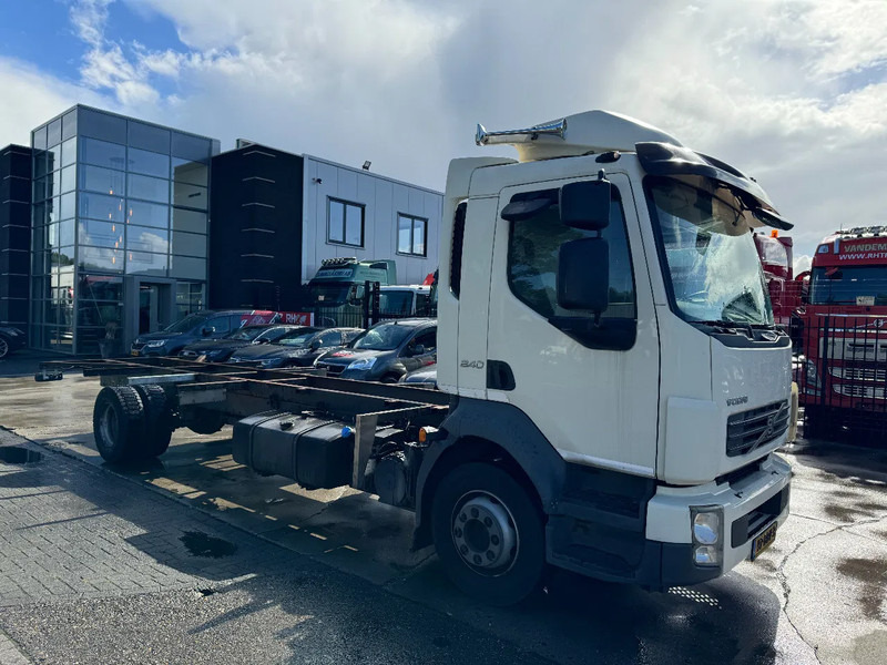 Volvo FL 240 4X2 - EURO 5 CHASSIS - Cab chassis truck: picture 3 Volvo FL 240 4X2 - EURO 5 CHASSIS - Cab chassis truck: picture 3