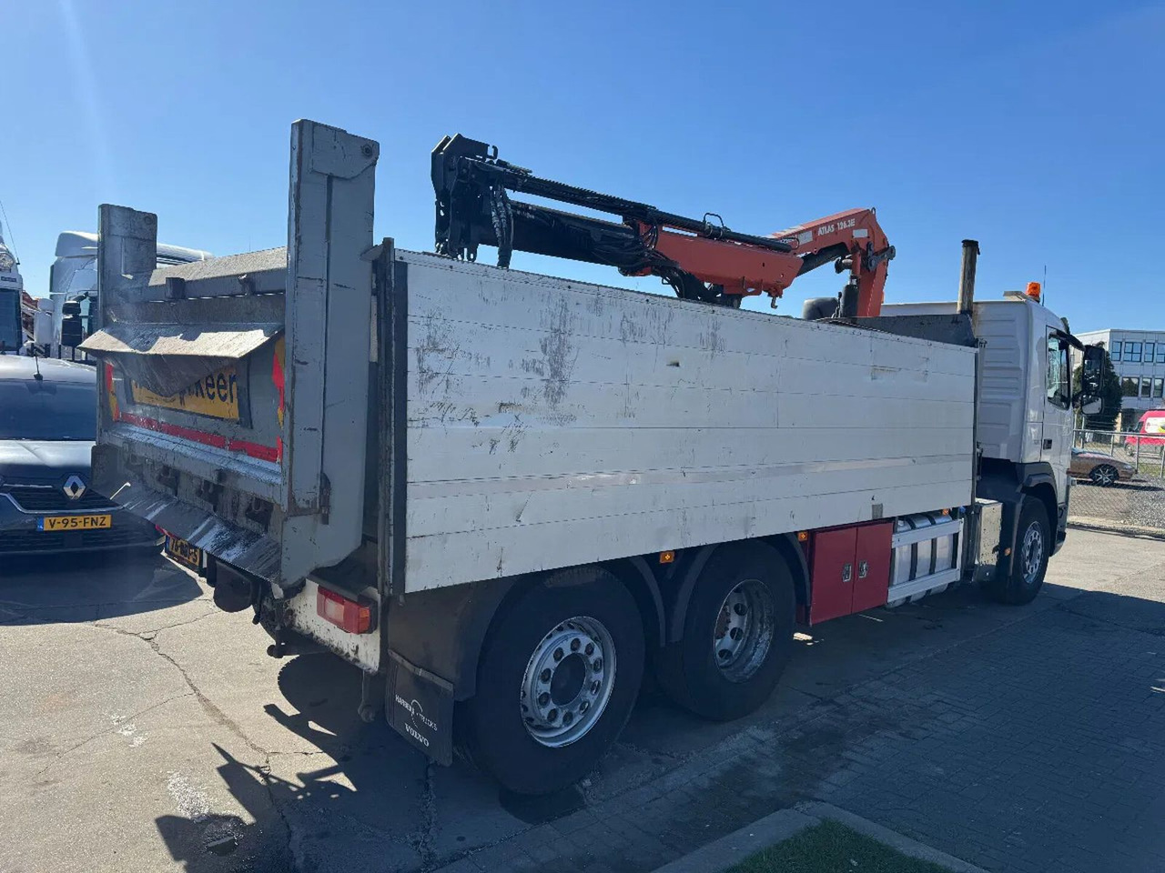 Volvo FM 330 6X2 - EURO 5 + ATLAS 126.3E A2 + REMOTE + leasing Volvo FM 330 6X2 - EURO 5 + ATLAS 126.3E A2 + REMOTE +: picture 12