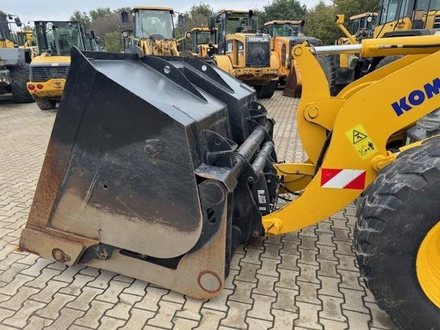 Komatsu WA 100 M-8 - Wheel loader: picture 5 Komatsu WA 100 M-8 - Wheel loader: picture 5