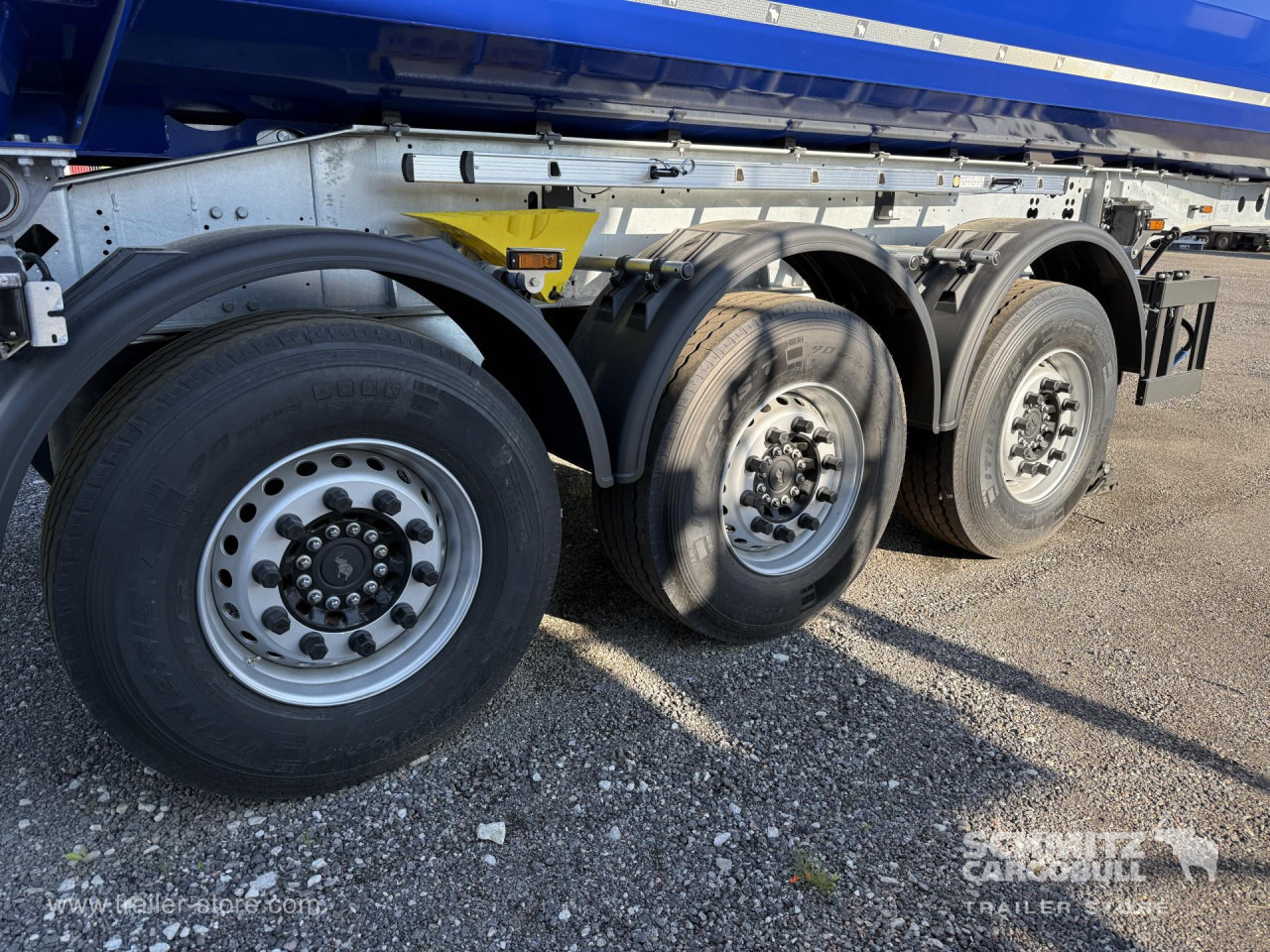 New Tipper semi-trailer SCHMITZ Tipper Steel half pipe body 24m³: picture 10