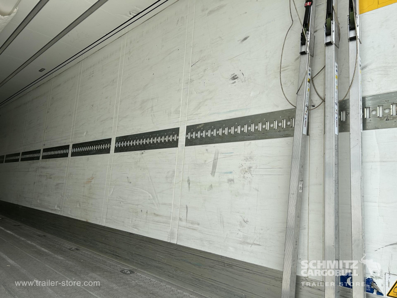 SCHMITZ Reefer Standard - Isothermal semi-trailer: picture 5 SCHMITZ Reefer Standard - Isothermal semi-trailer: picture 5