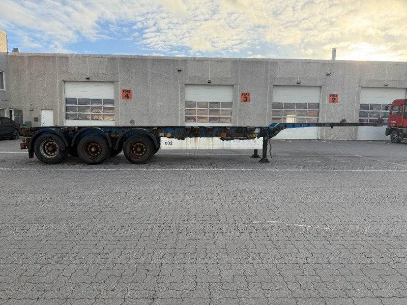 Krone Container chassis / Container-Fahrgestell / - Container transporter/ Swap body semi-trailer: picture 2 Krone Container chassis / Container-Fahrgestell / - Container transporter/ Swap body semi-trailer: picture 2