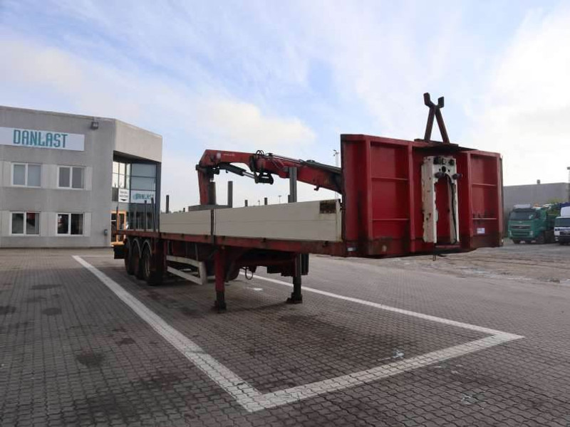 MTDK Cranetrailer/Kranauflieger/Krantrailer - Dropside/ Flatbed semi-trailer: picture 2 MTDK Cranetrailer/Kranauflieger/Krantrailer - Dropside/ Flatbed semi-trailer: picture 2