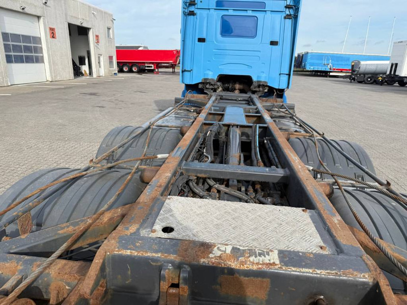 Container transporter/ Swap body truck Scania R 500: picture 17