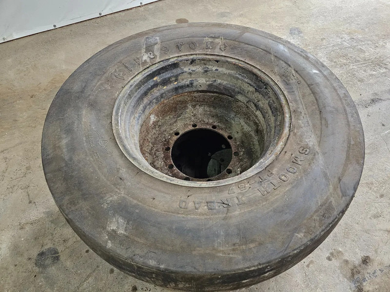 Firestone 16.9-30 - Tire for Truck: picture 5 Firestone 16.9-30 - Tire for Truck: picture 5