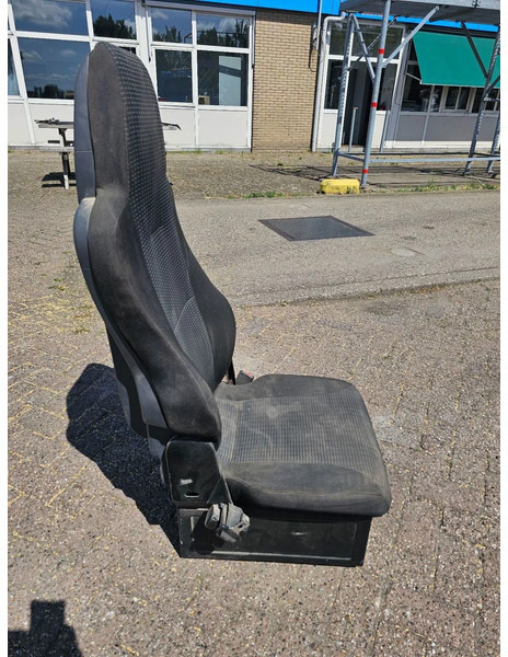 MAN Bijrijderstoel - TGL - Seat for Truck: picture 4 MAN Bijrijderstoel - TGL - Seat for Truck: picture 4