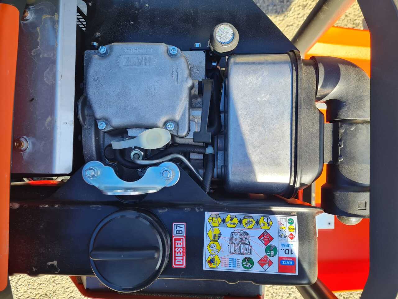 Vibratory plate Husqvarna LG 504: picture 8