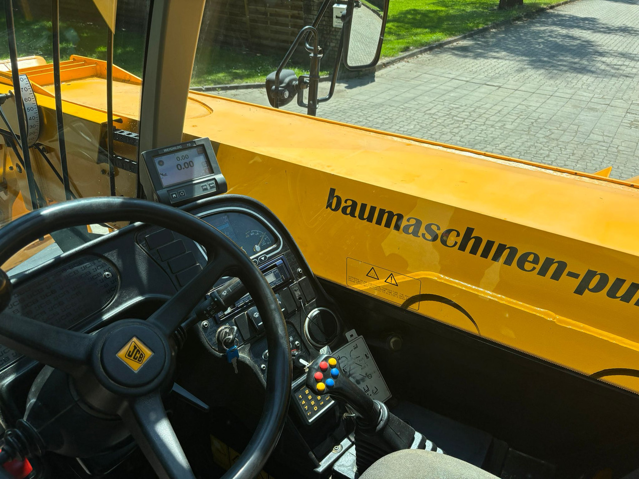 Wheel loader JCB 541-70: picture 10