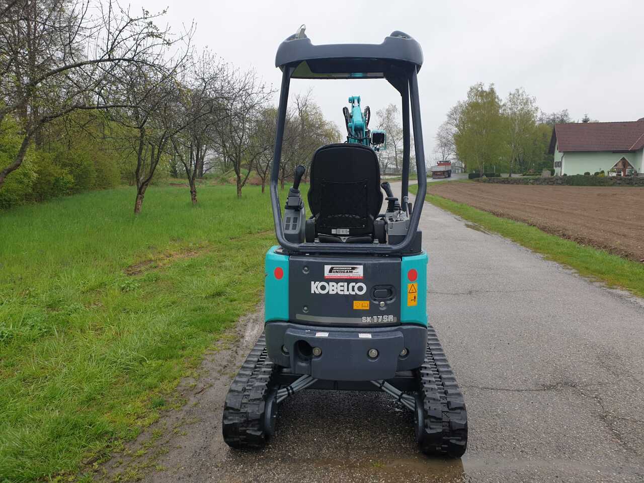 KOBELCO SK 17 SR-3E - Mini excavator: picture 5 KOBELCO SK 17 SR-3E - Mini excavator: picture 5