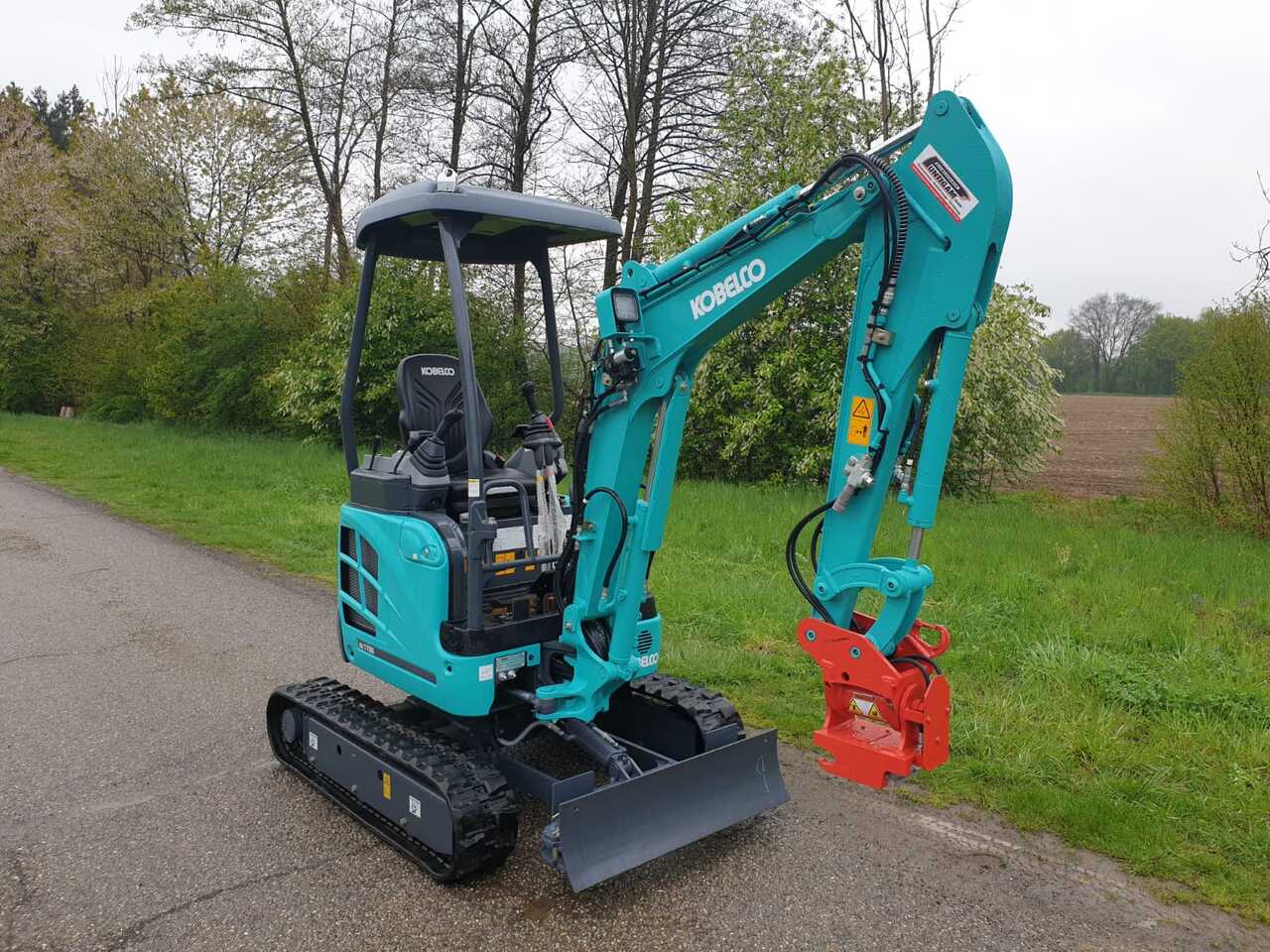 KOBELCO SK 17 SR-3E - Mini excavator: picture 4 KOBELCO SK 17 SR-3E - Mini excavator: picture 4