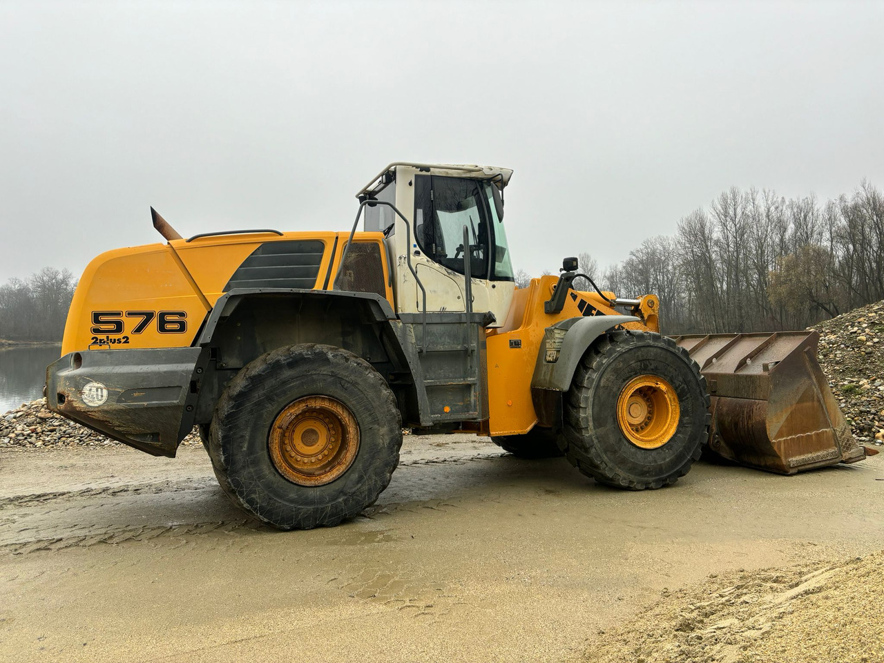 Liebherr L 576 2plus2 - Wheel loader: picture 2 Liebherr L 576 2plus2 - Wheel loader: picture 2