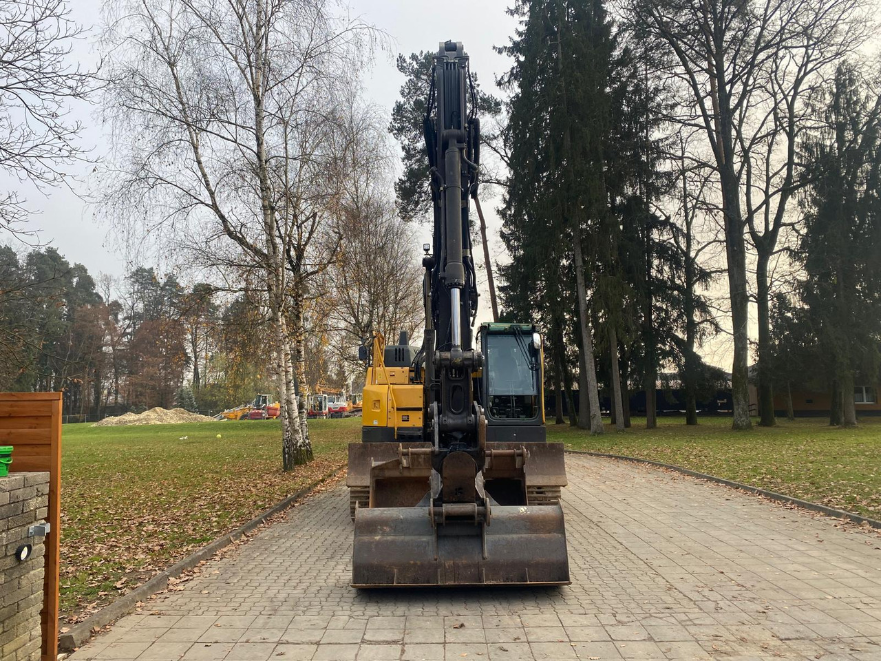 VOLVO ECR 235 EL - Crawler excavator: picture 3 VOLVO ECR 235 EL - Crawler excavator: picture 3