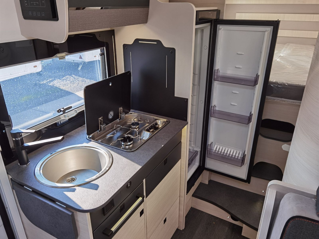 Semi-integrated motorhome Chausson 627 TITANIUM /-2026- / 165PS - 8G. AUTOMATIK: picture 7