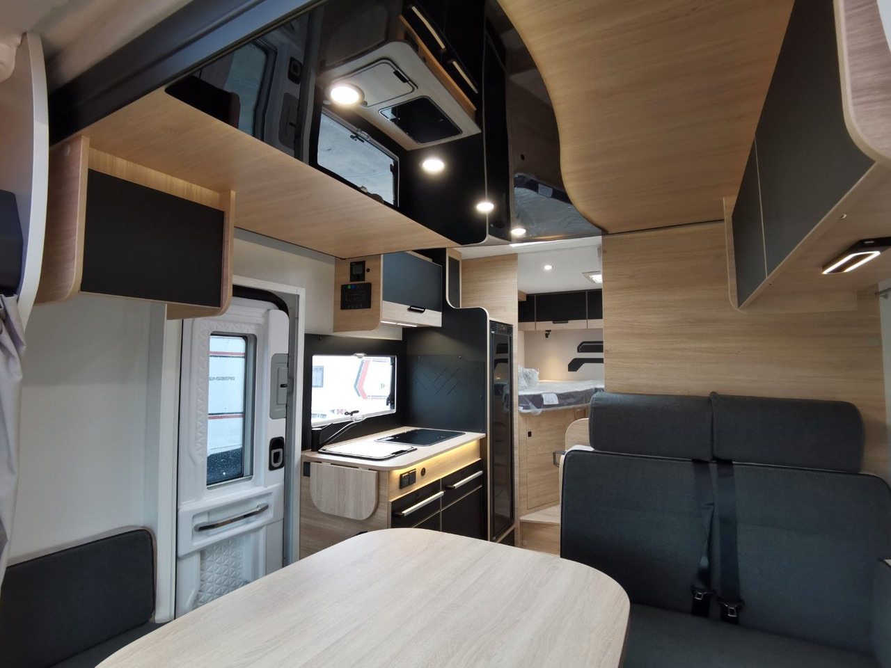 Semi-integrated motorhome Chausson 627 TITANIUM /-2026-/ EINZELBETTEN / 4.1T. / AHK: picture 14 Semi-integrated motorhome Chausson 627 TITANIUM /-2026-/ EINZELBETTEN / 4.1T. / AHK: picture 14