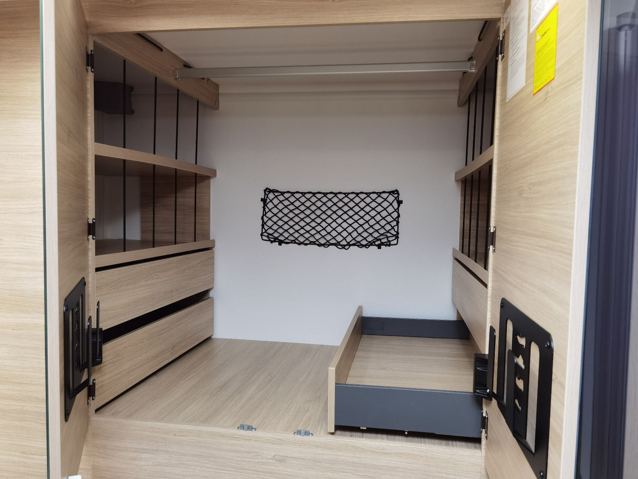 Semi-integrated motorhome Chausson 630 TITANIUM / - 2026 - / EINZEL. - HUBBETTEN: picture 17