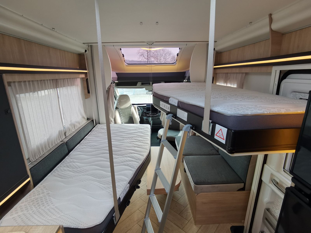 Semi-integrated motorhome Chausson 630 TITANIUM / - 2026 - / EINZEL. - HUBBETTEN: picture 14