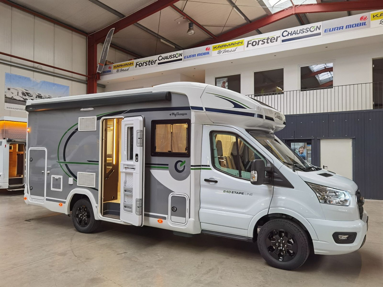 Chausson 640 ETAPE LINE / 2025 /ARCTIC-PAKET/ XXL-HUBBETT - Semi-integrated motorhome: picture 4 Chausson 640 ETAPE LINE / 2025 /ARCTIC-PAKET/ XXL-HUBBETT - Semi-integrated motorhome: picture 4
