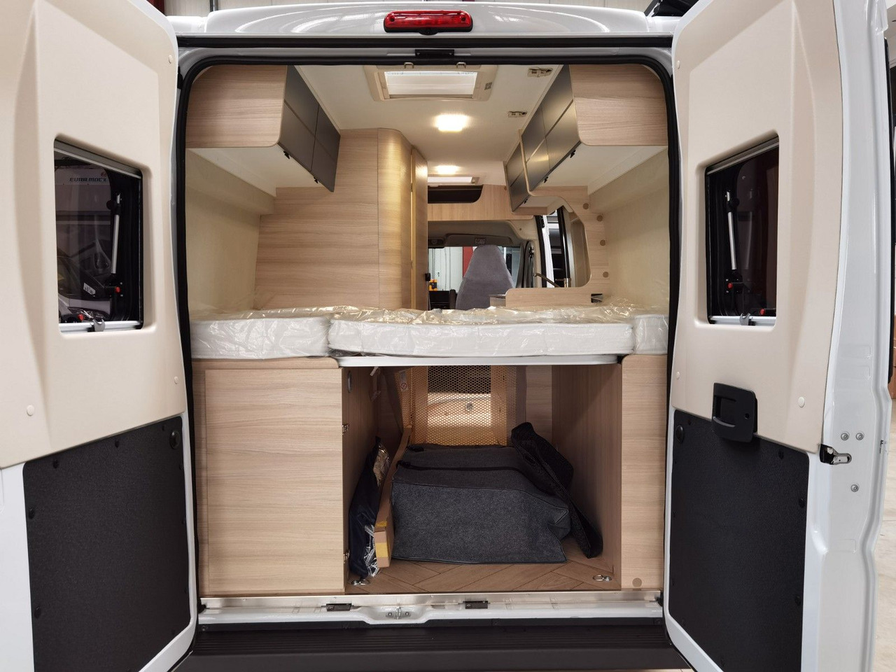 Camper van Chausson V594 FIRST LINE/ -2026- / 140PS / ZUBEHÖR -PAKET: picture 11