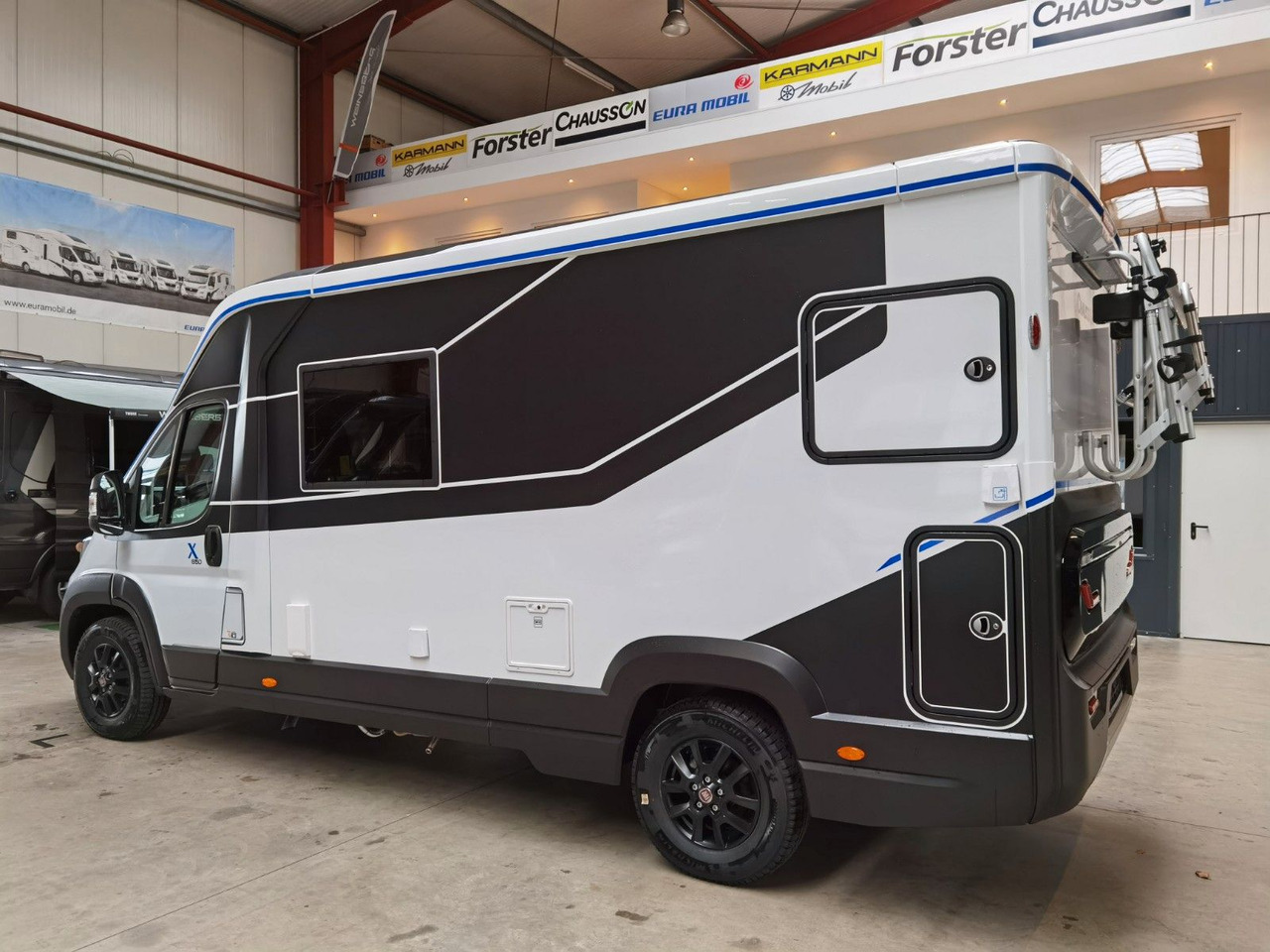 Chausson X 650 EXCLUSIVE LINE /XXL-HUBBETT/ E-BIKE TRÄGER - Semi-integrated motorhome: picture 5 Chausson X 650 EXCLUSIVE LINE /XXL-HUBBETT/ E-BIKE TRÄGER - Semi-integrated motorhome: picture 5