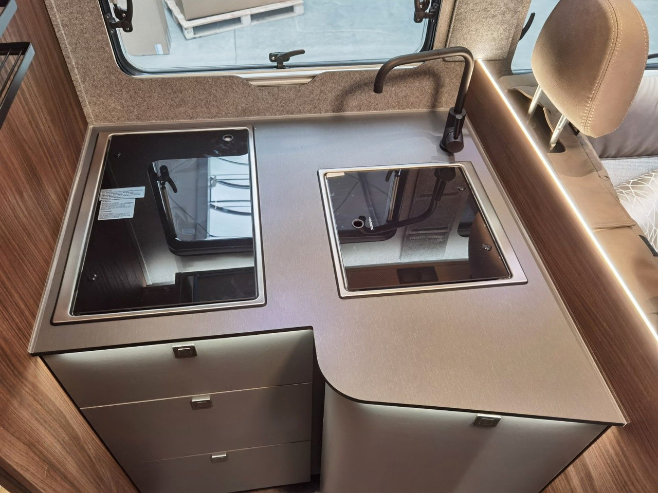 Integrated motorhome Eura Mobil INTEGRA LINE 720 EB /-2026-/180-8G/ EINZELBETTEN: picture 16