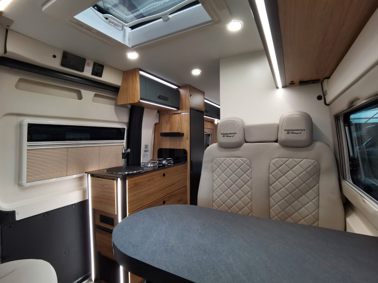 Camper van Karmann DEXTER 635 / - 2026 - / XXL - HUBBETT -LÄNGSBETT: picture 14