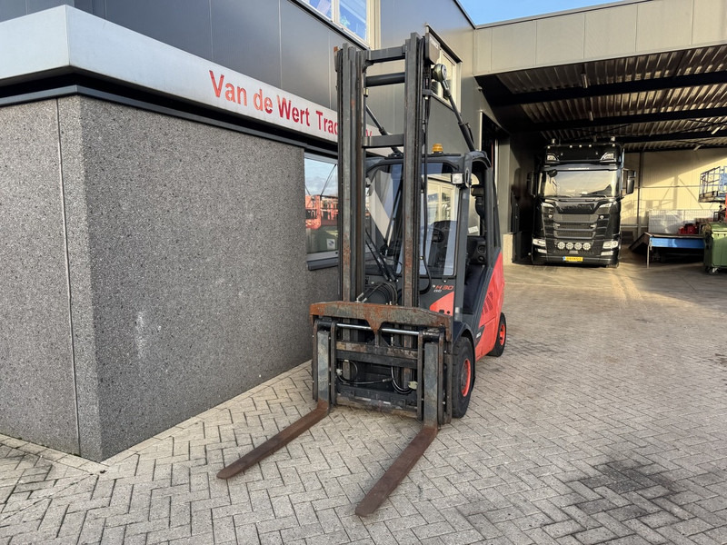 Linde H30D-02 Duplo 450 Sideshift / Vorkversteller VW Diesel 2014 - Diesel forklift: picture 5 Linde H30D-02 Duplo 450 Sideshift / Vorkversteller VW Diesel 2014 - Diesel forklift: picture 5