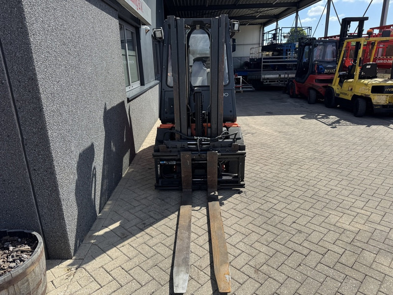 Linde H30T- 03 - LPG forklift: picture 4 Linde H30T- 03 - LPG forklift: picture 4