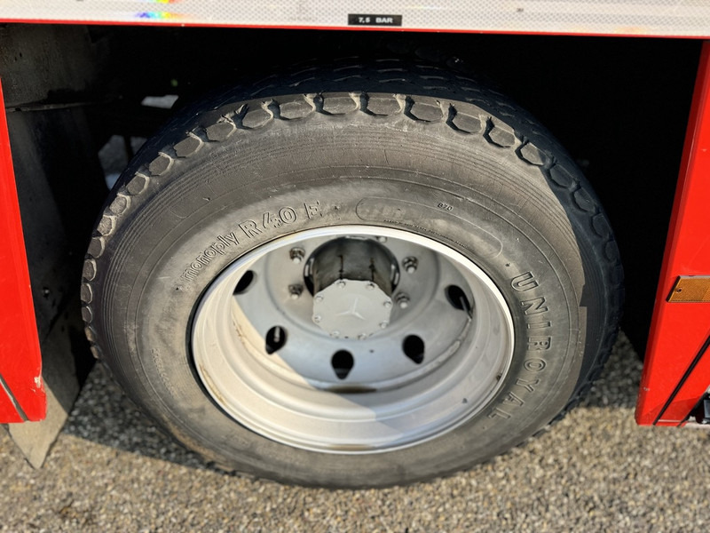 Fire truck Mercedes-Benz 1124: picture 11