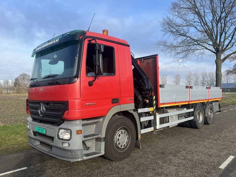Mercedes-Benz ACTROS 2832 - Dropside/ Flatbed truck, Crane truck: picture 4 Mercedes-Benz ACTROS 2832 - Dropside/ Flatbed truck, Crane truck: picture 4