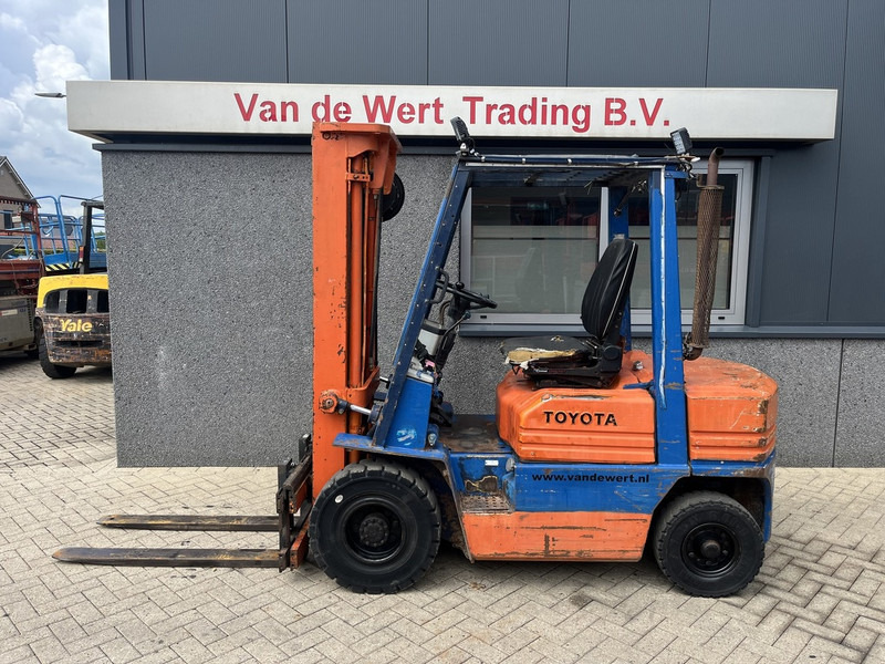 Toyota 5FD25 triplo500 1Z ENGINE sideshift DIESEL - Diesel forklift: picture 1 Toyota 5FD25 triplo500 1Z ENGINE sideshift DIESEL - Diesel forklift: picture 1