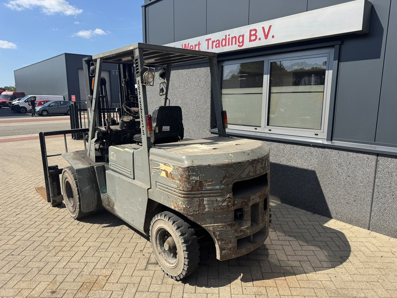 Yang FD-45 Triplo 465 Freelift/Sideshift Diesel 1999 - Diesel forklift: picture 4 Yang FD-45 Triplo 465 Freelift/Sideshift Diesel 1999 - Diesel forklift: picture 4