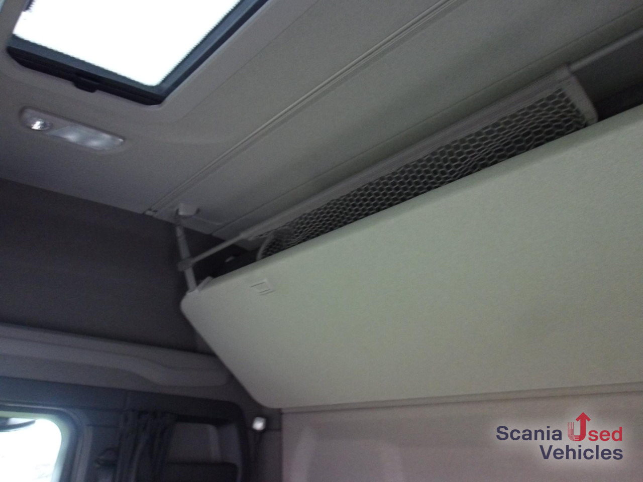 SCANIA R 460 A4x2NA / Navi / LED - Tractor unit: picture 5 SCANIA R 460 A4x2NA / Navi / LED - Tractor unit: picture 5