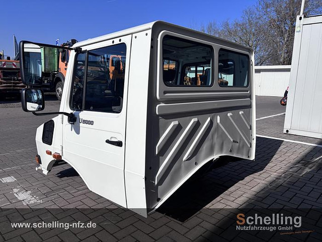 Mercedes-Benz Unimog UHN - Cab for Truck: picture 4 Mercedes-Benz Unimog UHN - Cab for Truck: picture 4
