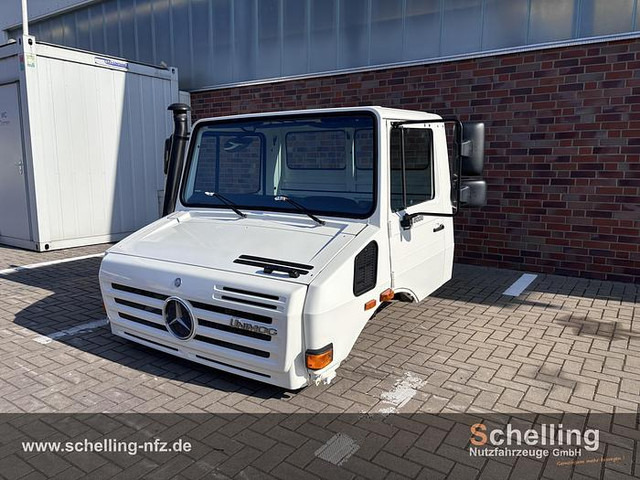 Mercedes-Benz Unimog UHN - Cab for Truck: picture 1 Mercedes-Benz Unimog UHN - Cab for Truck: picture 1