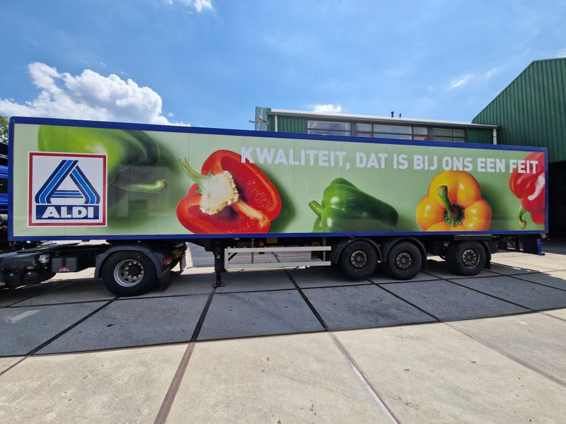 Ackermann VS-F24 - Closed box semi-trailer: picture 4 Ackermann VS-F24 - Closed box semi-trailer: picture 4