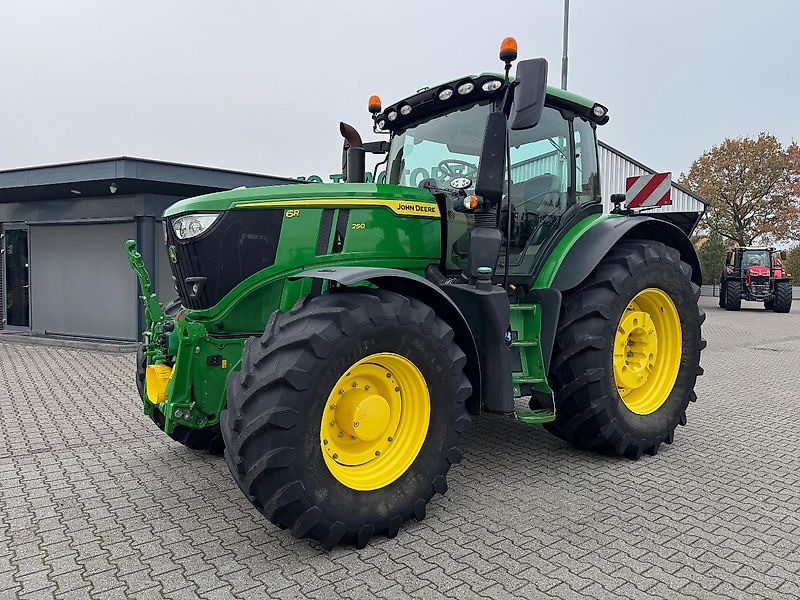 John Deere 6R250 AP 50KM COMMAND-PRO FH+FA 2022 2800 UUR!!! - Farm tractor: picture 1 John Deere 6R250 AP 50KM COMMAND-PRO FH+FA 2022 2800 UUR!!! - Farm tractor: picture 1