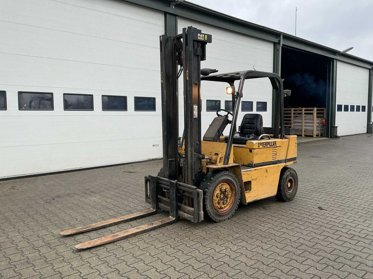1991 CATERPILLAR V50D FORKLIFT - Forklift: picture 1 1991 CATERPILLAR V50D FORKLIFT - Forklift: picture 1