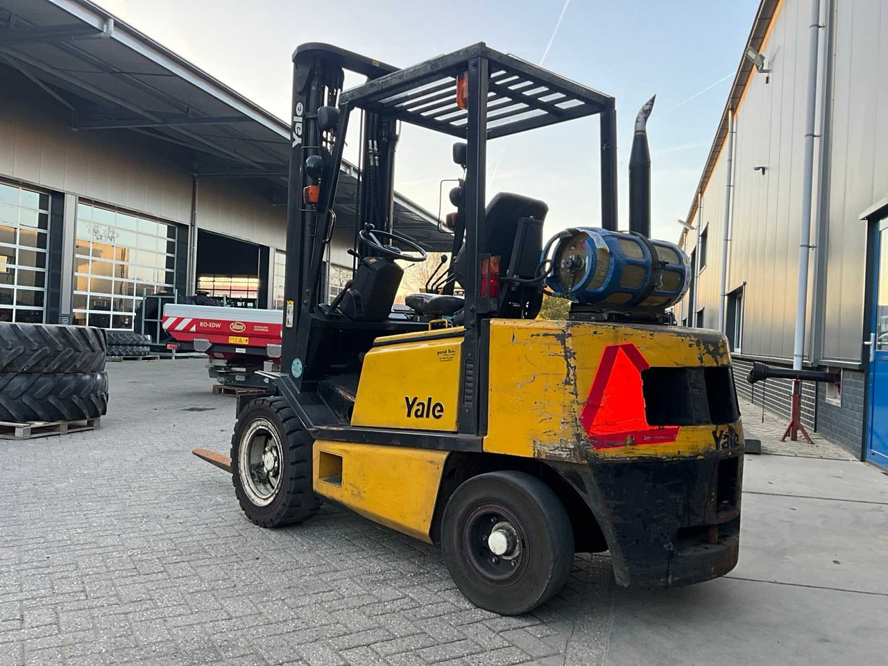 Forklift 1993 YALE GLP 30 TE FORKLIFT: picture 6 Forklift 1993 YALE GLP 30 TE FORKLIFT: picture 6