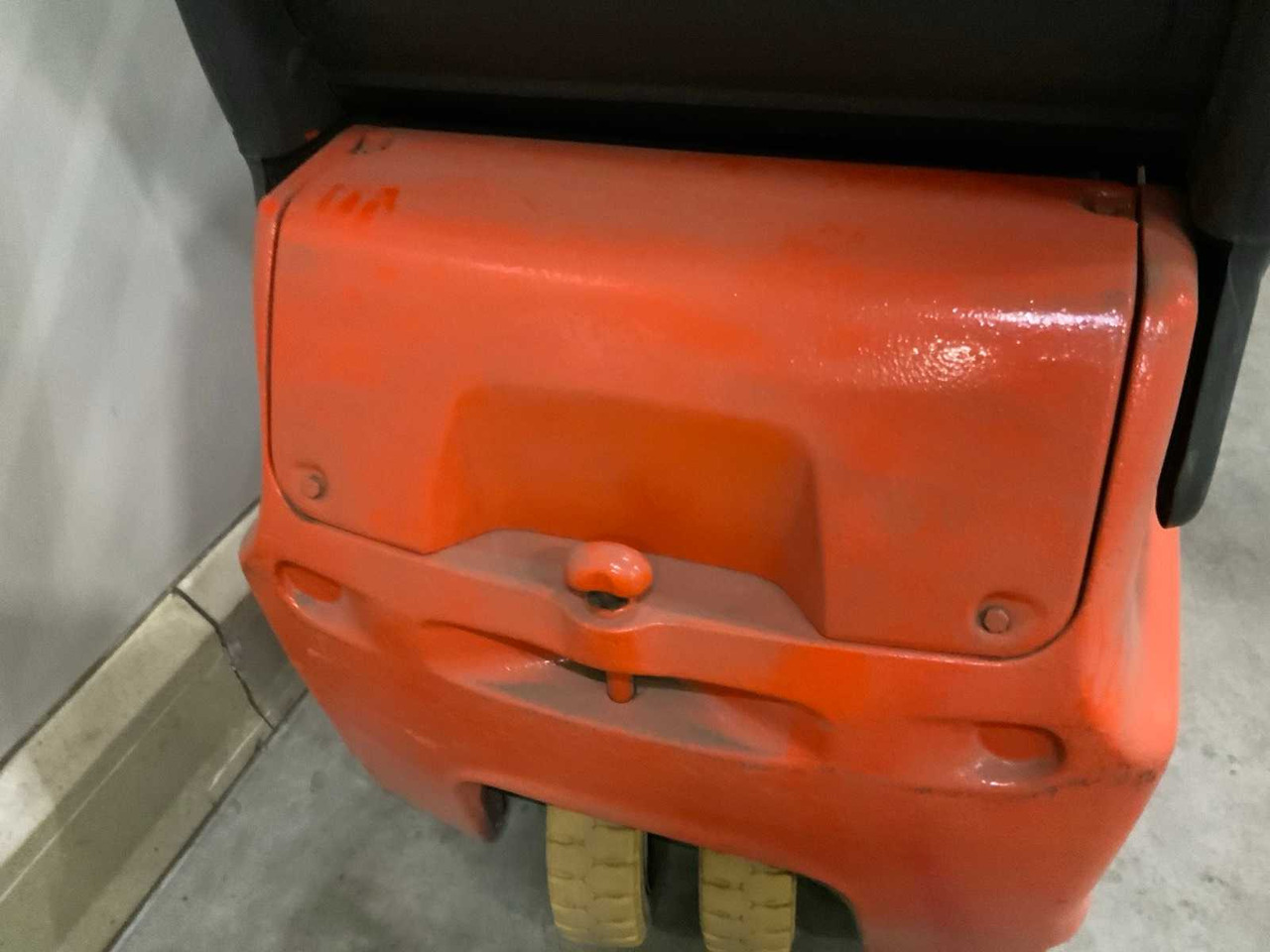 1997 LINDE E16 FORKLIFT - Forklift: picture 5 1997 LINDE E16 FORKLIFT - Forklift: picture 5