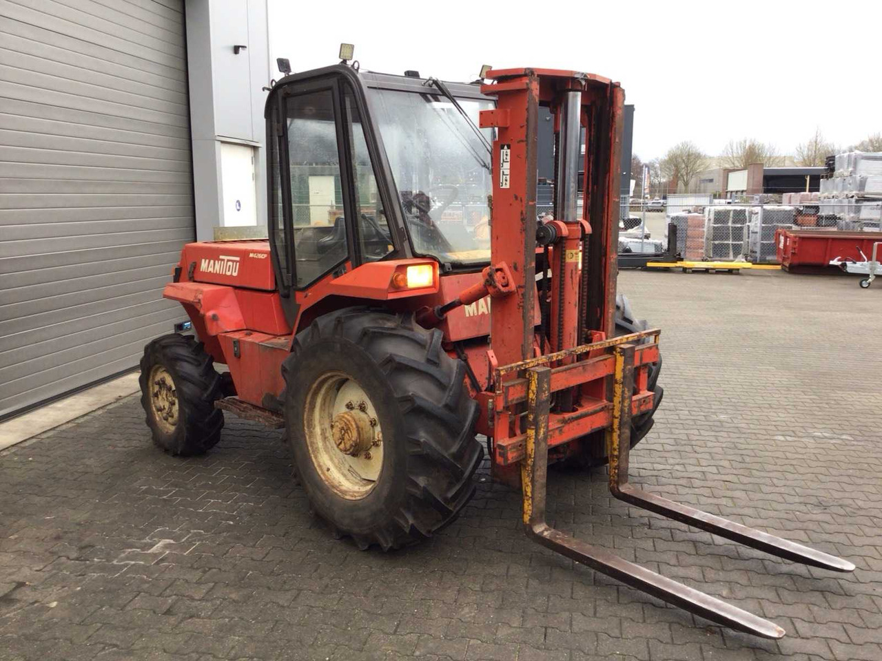 1997 MANITOU M426CP ROUGH TERRAIN FORKLIFT - Forklift: picture 2 1997 MANITOU M426CP ROUGH TERRAIN FORKLIFT - Forklift: picture 2