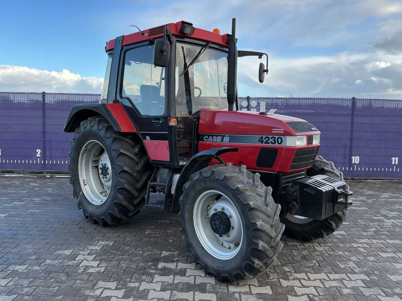 1999 CASE IH 4230 XL ALL-WHEEL DRIVE FARM TRACTOR - Farm tractor: picture 2 1999 CASE IH 4230 XL ALL-WHEEL DRIVE FARM TRACTOR - Farm tractor: picture 2