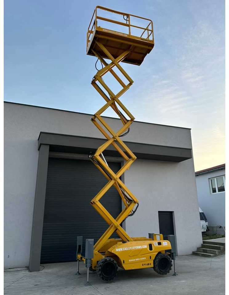2010 HAULOTTE COMPACT 12DX AERIAL WORK PLATFORMS - Aerial platform: picture 4 2010 HAULOTTE COMPACT 12DX AERIAL WORK PLATFORMS - Aerial platform: picture 4