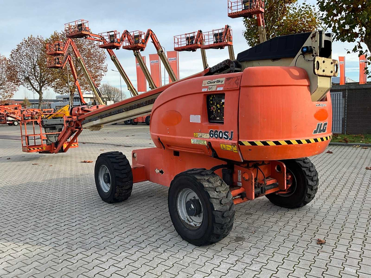 2010 JLG 660SJG BOOM LIFT 4X4 - Aerial platform: picture 3 2010 JLG 660SJG BOOM LIFT 4X4 - Aerial platform: picture 3